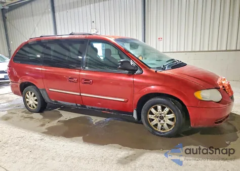 2005 Chrysler Town & Country Touring from USA, damaged, VIN 2C4GP54L65R376291
